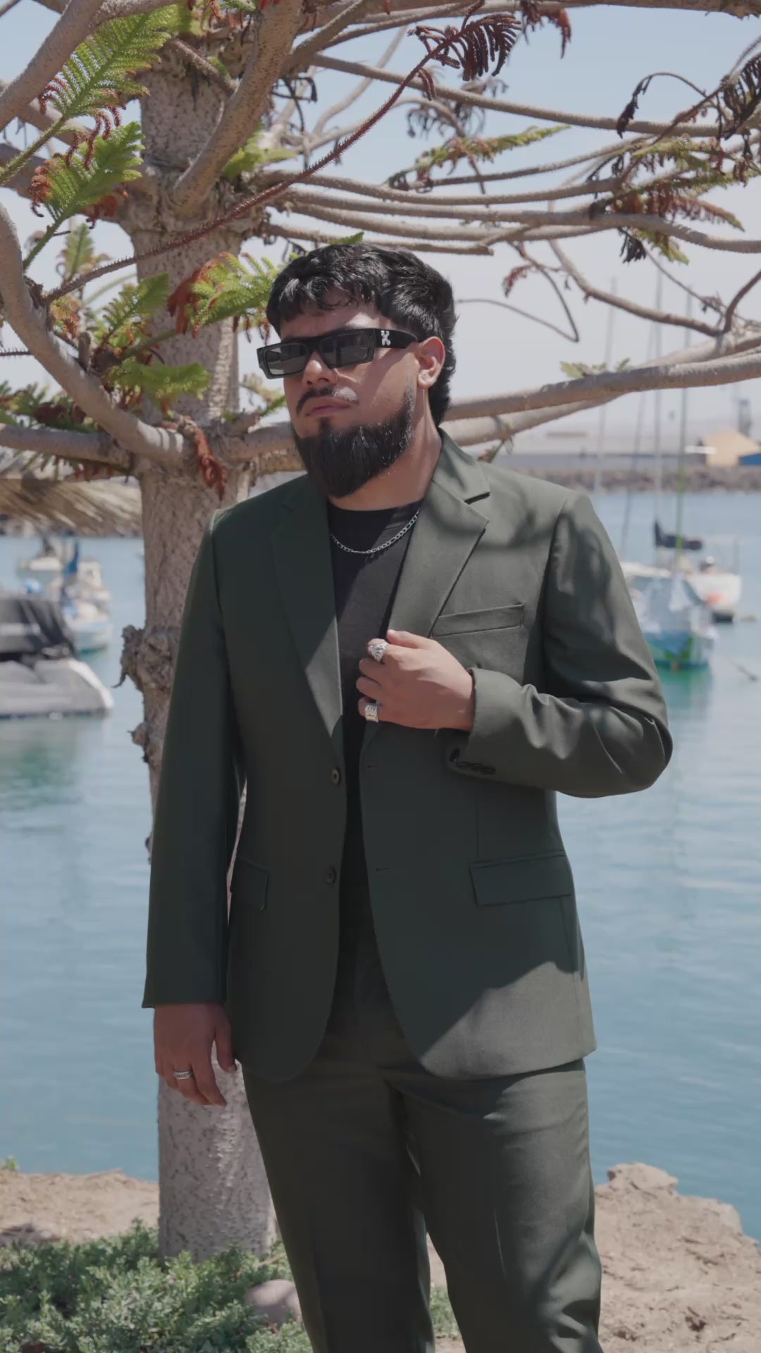 Fronde Suit
